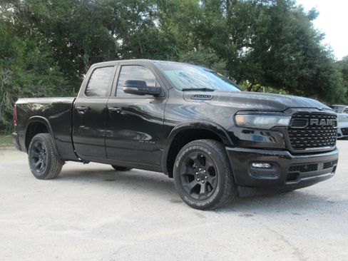 Used 2025 RAM 1500 Big Horn RWD image 1