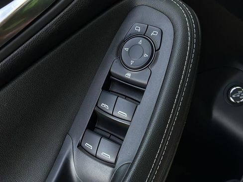 Used 2024 Buick Encore GX Sport Touring w/ Advanced Technology Package FWD image 9