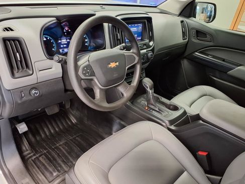 Used 2022 Chevrolet Colorado W/T w/ WT Convenience Package RWD image 16