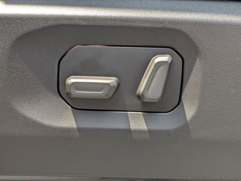 New 2025 Jeep Gladiator Sport w/ Premium Package image 13