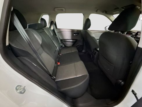 Used 2023 Nissan Rogue SV image 27