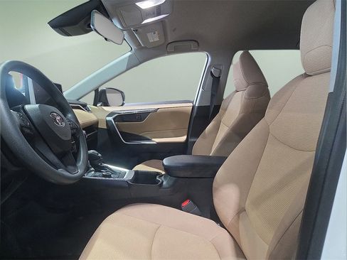 Certified 2025 Toyota RAV4 LE image 14