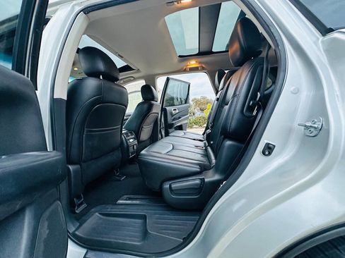 Used 2014 Nissan Pathfinder SL w/ SL Premium Package image 17