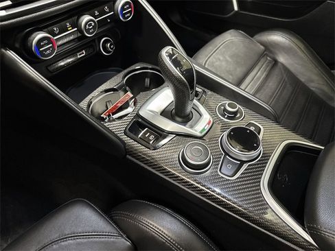 Used 2021 Alfa Romeo Giulia Ti Sport w/ Carbon Package image 20