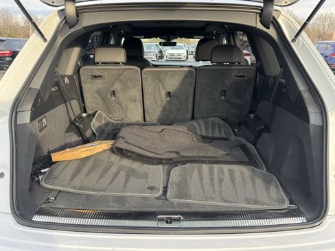 Certified 2025 Audi Q7 3.0T Premium Plus w/ Premium Plus Package image 8