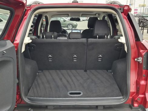 Used 2021 Ford EcoSport SE image 12