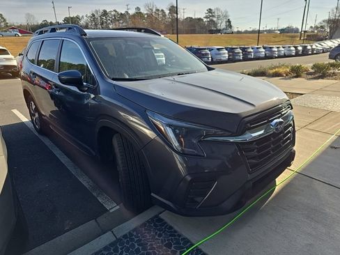 Used 2024 Subaru Ascent Premium w/ Convenience Package image 2