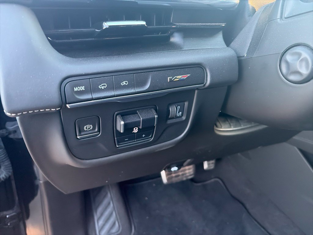 Certified 2023 Cadillac Escalade V w/ LPO, Floor Liner Package AWD/4WD image 18