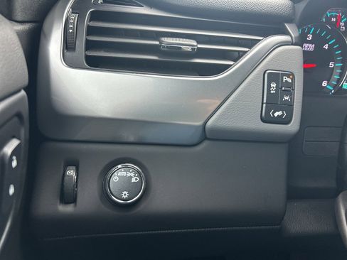 Used 2020 Chevrolet Tahoe LT image 23