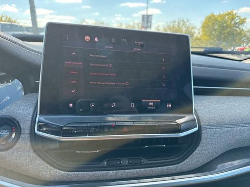 Certified 2024 Jeep Compass Latitude image 48