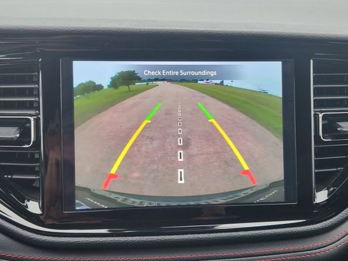 Used 2025 Dodge Durango GT AWD/4WD image 21