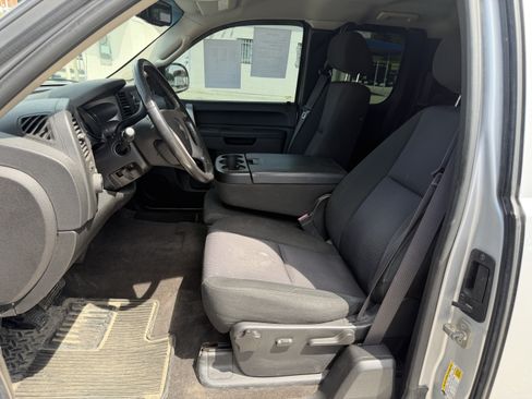 Used 2013 Chevrolet Silverado 1500 LT AWD/4WD image 12