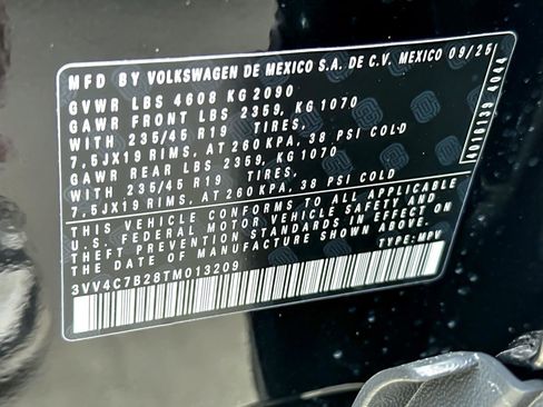 New 2026 Volkswagen Taos SEL image 27