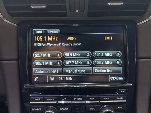 Certified 2016 Porsche 911 Carrera GTS RWD image 22