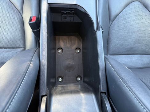Used 2024 Toyota Camry XSE FWD image 27