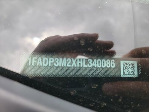 Used 2017 Ford Focus SEL image 24