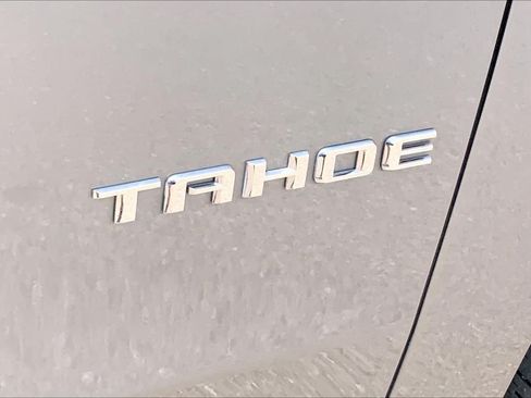 Used 2025 Chevrolet Tahoe High Country AWD/4WD image 19