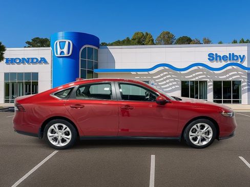 Used 2024 Honda Accord LX image 9