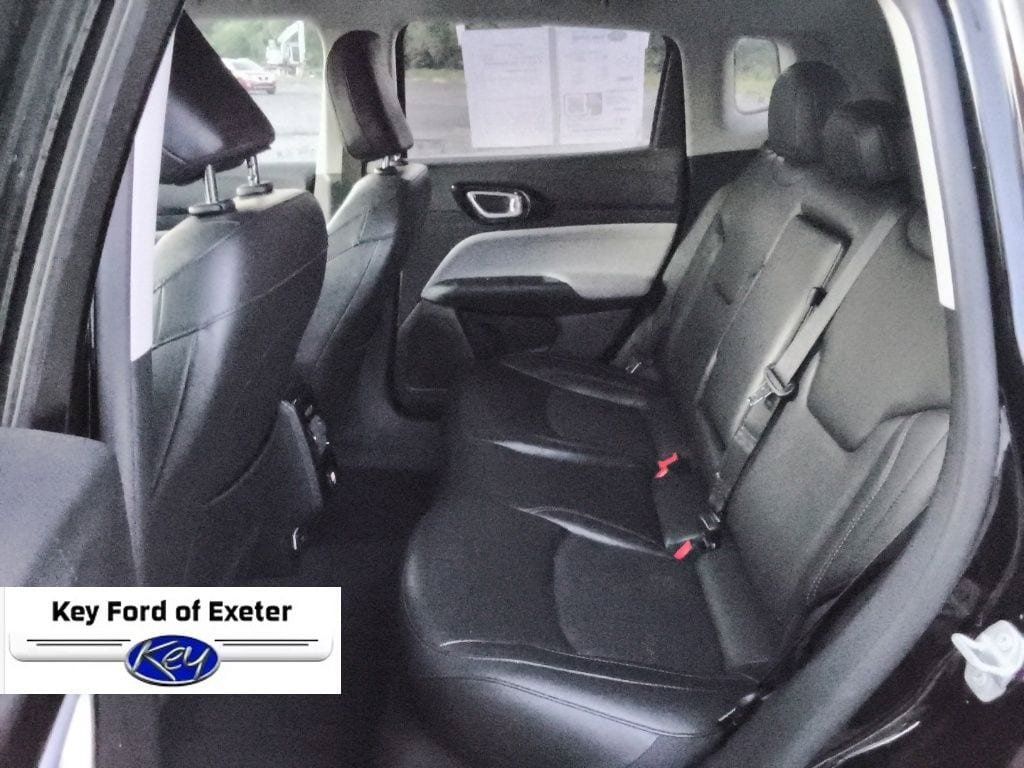 Used 2022 Jeep Compass Limited AWD/4WD image 16