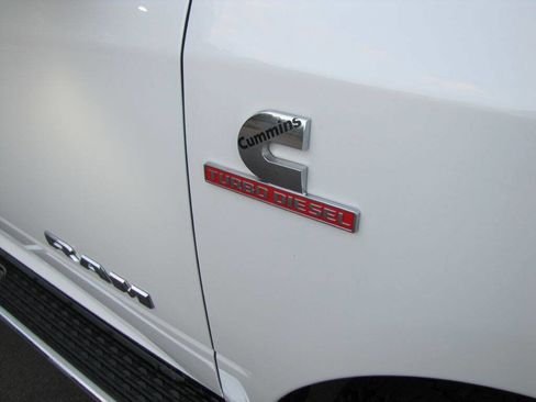 Used 2024 RAM 2500 Laramie image 27