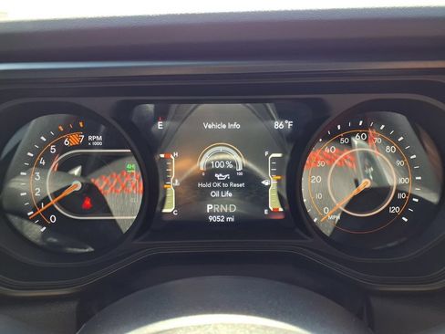 Used 2024 Jeep Wrangler Unlimited Rubicon 392 AWD/4WD image 15
