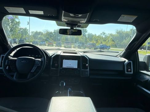 Used 2019 Ford F150 XLT w/ Equipment Group 302A Luxury AWD/4WD image 22