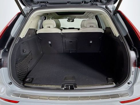 New 2026 Volvo XC60 B5 Ultra w/ Protection Package Premier AWD/4WD image 28