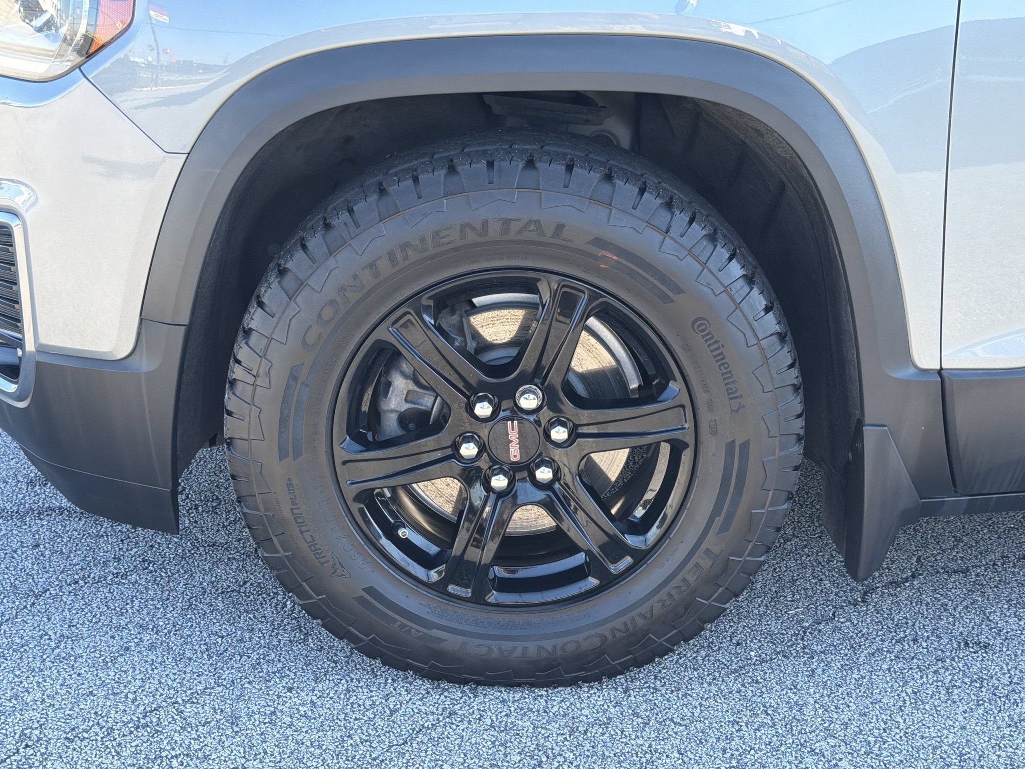 Used 2023 GMC Acadia AT4 w/ Technology Package AWD/4WD image 30