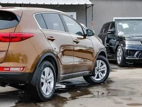 Used 2019 Kia Sportage LX image 12