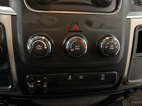 Used 2020 RAM 1500 Classic Warlock image 17