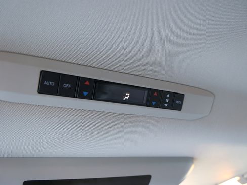 Certified 2023 Toyota Sienna Limited FWD image 45