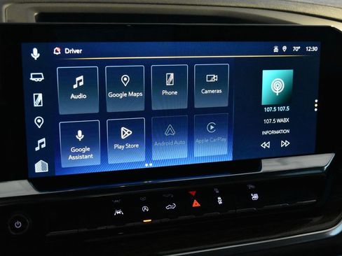 Used 2025 Chevrolet Silverado 1500 LT image 10