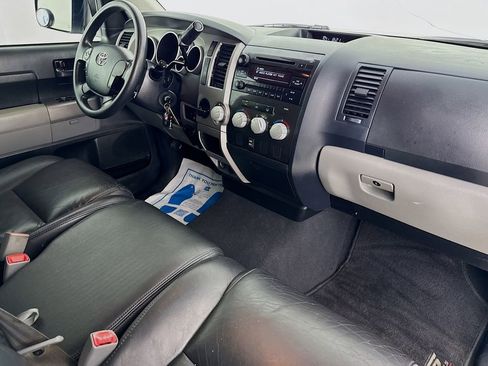 Used 2012 Toyota Tundra 2WD CrewMax w/ Tow Pkg image 33