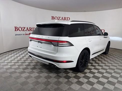 Used 2023 Lincoln Aviator Reserve w/ Equipment Group 201A RWD image 8
