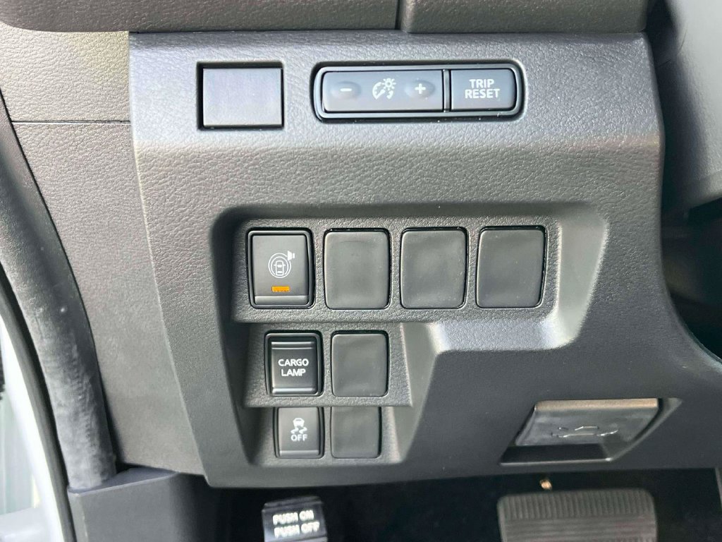 Used 2026 Nissan Frontier SV w/ All-Weather Content Package RWD image 16