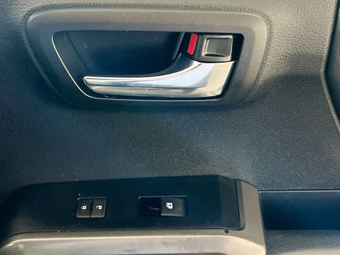 Used 2023 Toyota Tacoma TRD Off-Road image 32