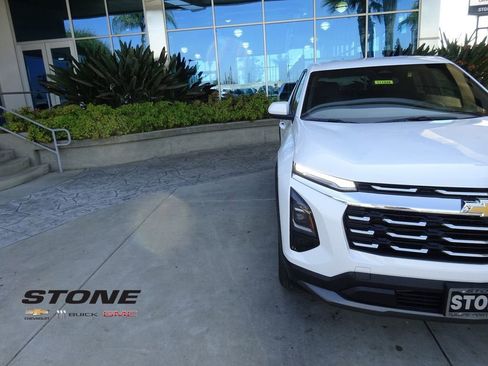 New 2026 Chevrolet Equinox LT FWD image 30