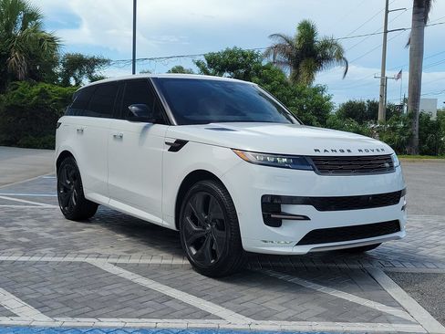 Used 2024 Land Rover Range Rover Sport Dynamic SE AWD/4WD image 7