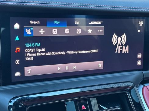 Used 2024 Porsche Panamera image 22