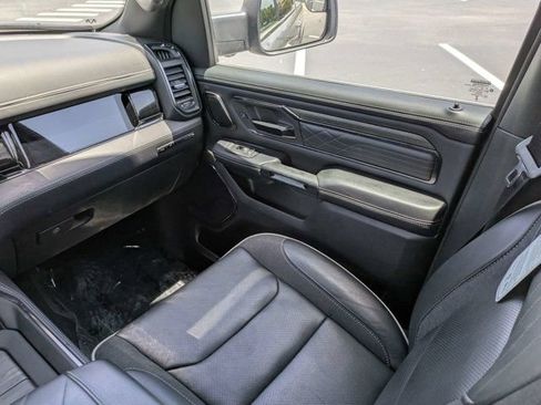Used 2025 RAM 1500 Limited AWD/4WD image 17