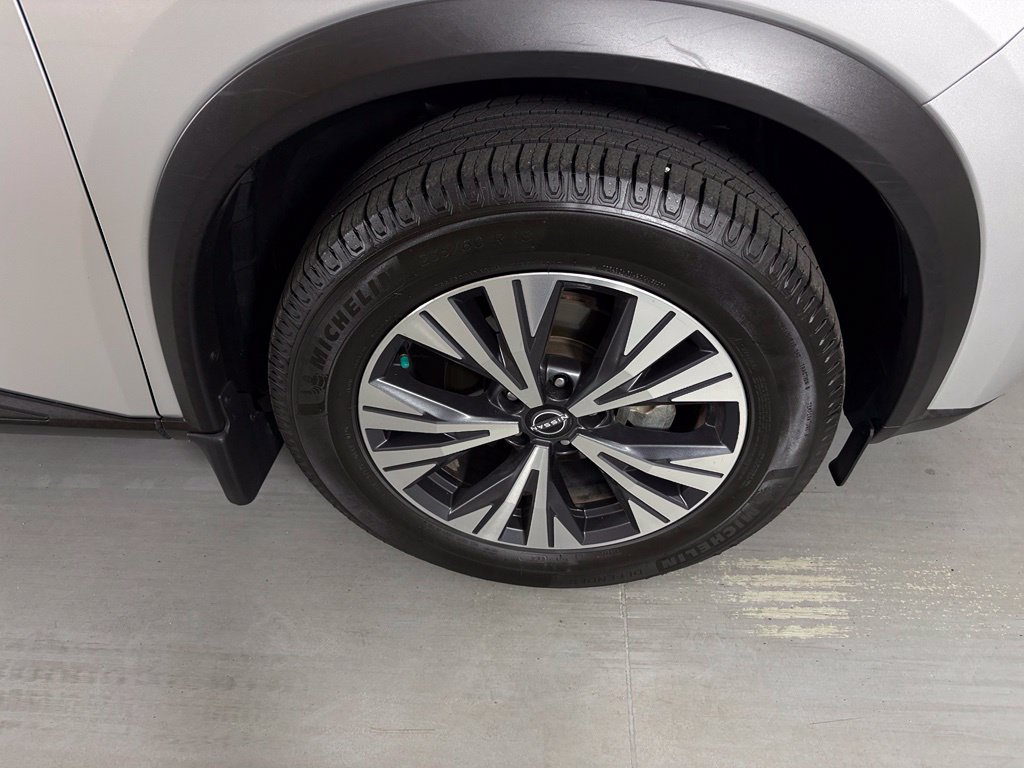 Used 2023 Nissan Rogue SV FWD image 10