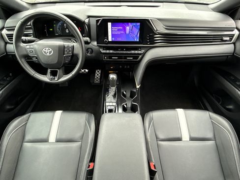 Certified 2025 Toyota Camry SE FWD image 18