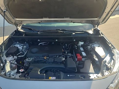 Used 2022 Toyota RAV4 XLE image 23