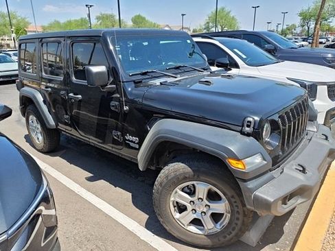 Used 2018 Jeep Wrangler Unlimited Sport S AWD/4WD image 21