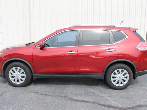 Used 2016 Nissan Rogue S w/ Appearance Package image 5