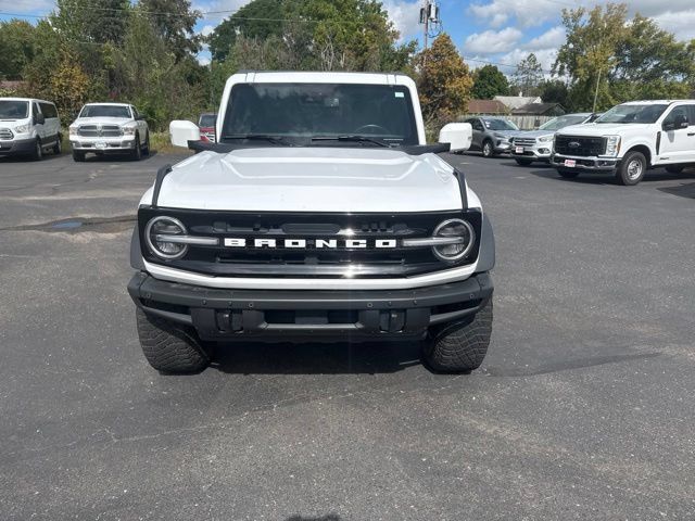 Used 2023 Ford Bronco Outer Banks w/ Sasquatch Package AWD/4WD image 2