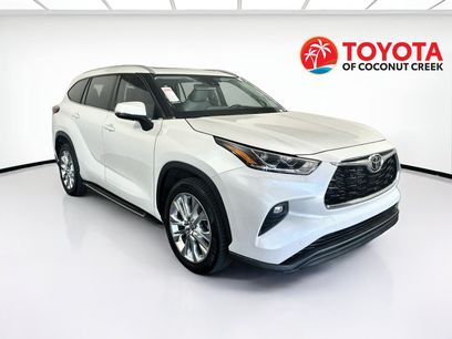 Used 2022 Toyota Highlander Limited