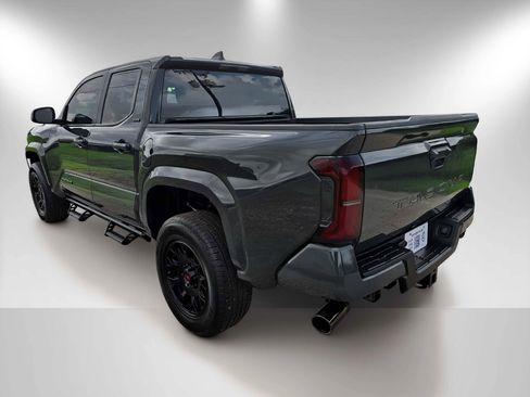 Used 2025 Toyota Tacoma SR5 RWD image 7