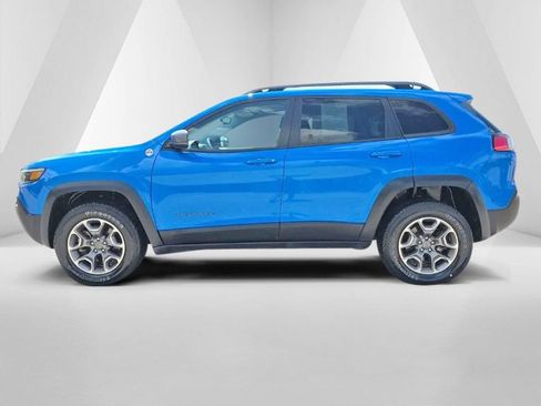 Used 2021 Jeep Cherokee Trailhawk AWD/4WD image 9