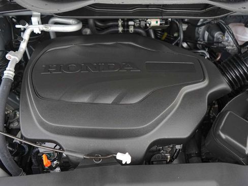 Certified 2026 Honda Odyssey EX-L image 9